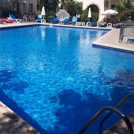 Cozy 1 Bedroom Apartment Close To The Beach Paphos Exterior foto