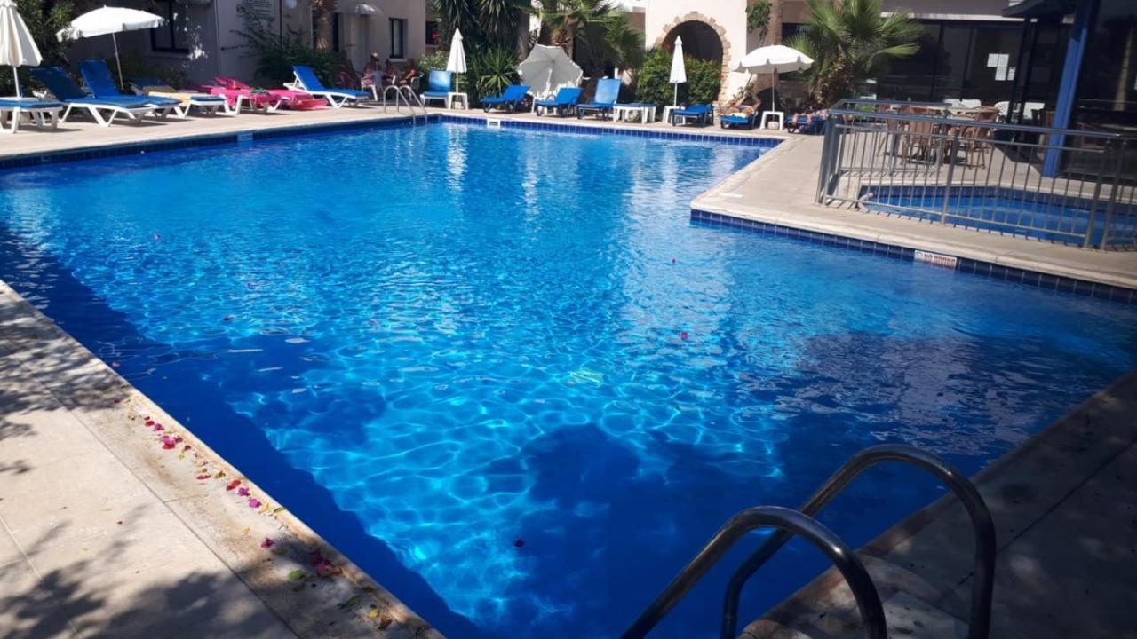 Cozy 1 Bedroom Apartment Close To The Beach Paphos Exterior foto